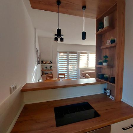 Apartman Miris Bora Divcibare Luaran gambar