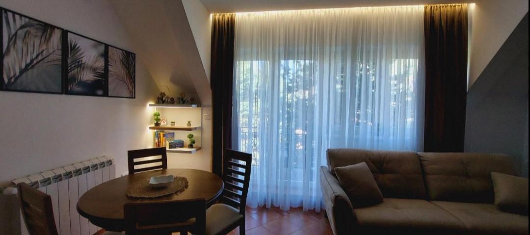 Apartman Miris Bora Divcibare Luaran gambar