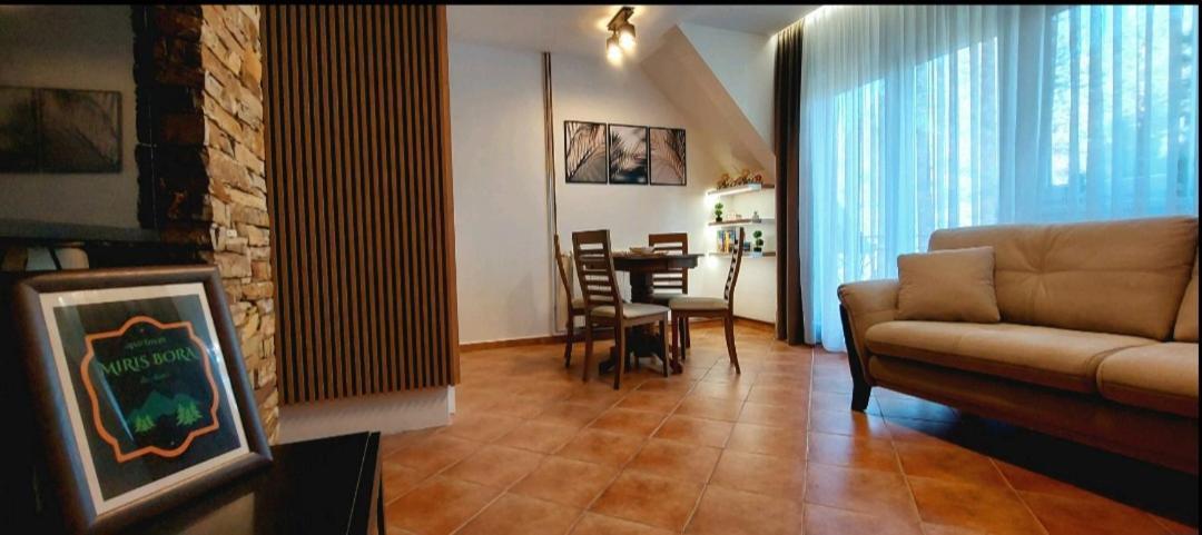 Apartman Miris Bora Divcibare Luaran gambar
