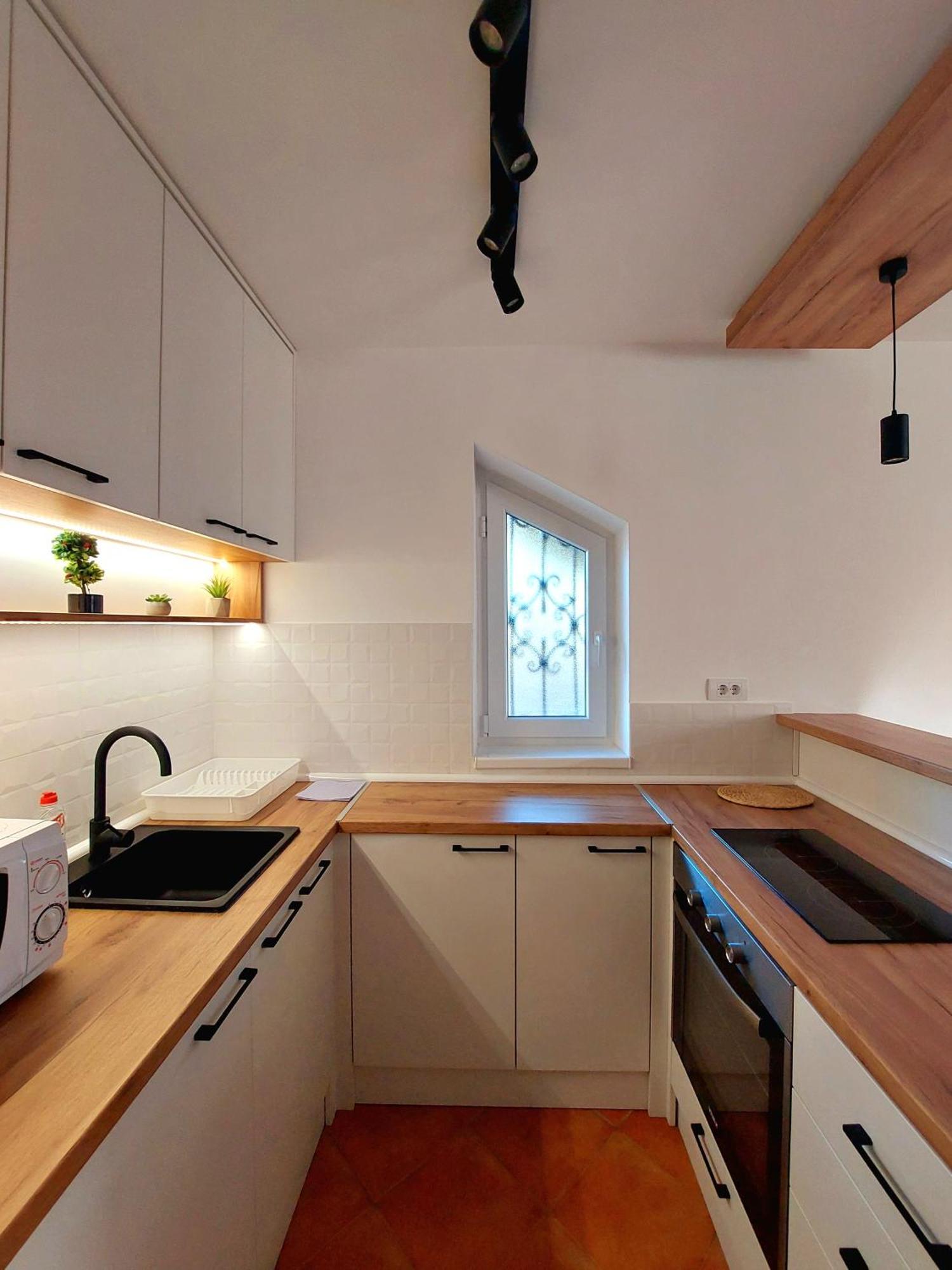 Apartman Miris Bora Divcibare Luaran gambar